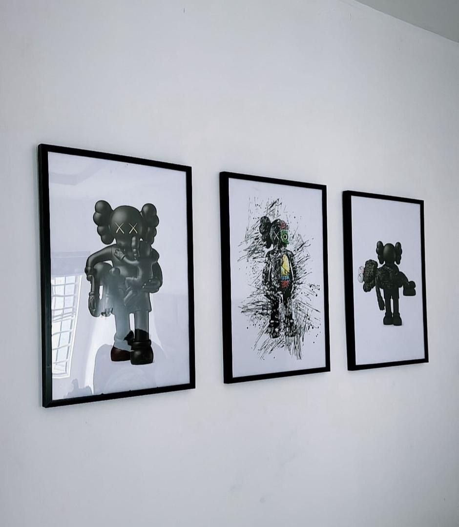 Professional Frame Fixing & Wall Hanging Service – Home & Office Installation (Dubai) - Image 1